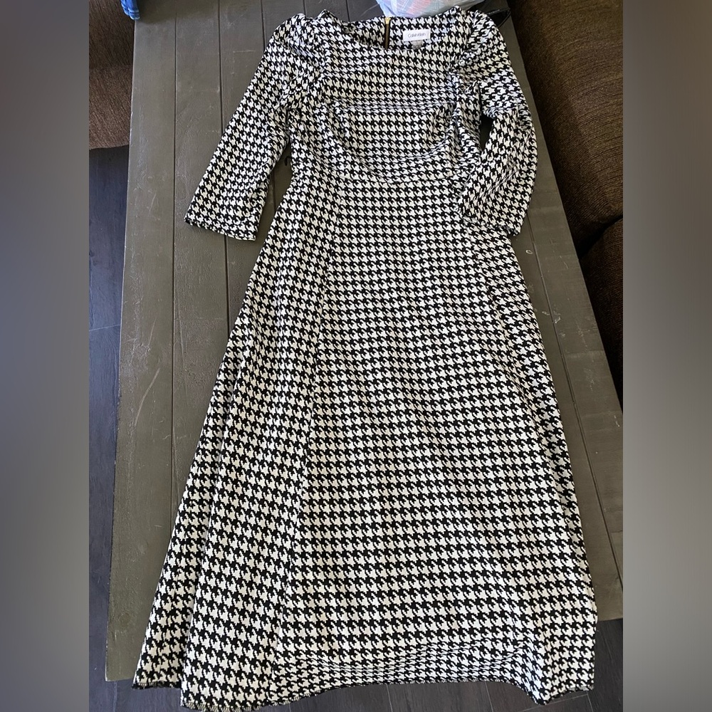 Calvin Klein size 2 dress, barely worn perfect condition.